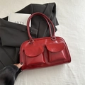 Elegante borsa a mano squadrata rossa in pelle con due tasche frontali e manici - Rosso