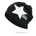 Schwarze Beanie-Mütze mit grauem Sternen-Patch und weißem handgeschriebenem Schriftzug - Schwarz