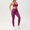 Set yoga da donna magenta con leggings a vita alta e reggiseno sportivo - XS / Bacche Selvatiche