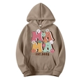 Sweat à capuche marron Mama Est 2025 avec lettres florales colorées sur fond blanc - Chameau