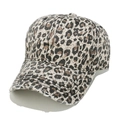 Dettaglio del cappello da baseball con stampa leopardata e texture vintage con bordi logori - M (56-58cm) / Leopardo Beige