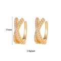 Dettaglio degli orecchini dorati da 11 mm con strass bianchi, peso 1,0 g per coppia - Gancio per Orecchio Geometrico (JQH0410) / 24k / Alto 11mm / Oro