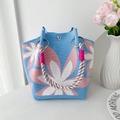 Knitted tote bag with light blue base and pink floral patterns and rope handles - 33CM / Blue Seven-petal Flower