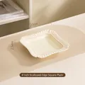 8-Zoll quadratischer Keramikteller in Creme mit Rüschenrand und rosa Punkten - 8,5 Zoll Quadratischer Teller