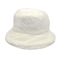 Dettaglio del cappello pescatore in pelliccia sintetica bianca con trama morbida e calda - M(56-58cm) / Bianco