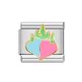 Dettaglio del charm modulare argento con cuori in smalto blu e rosa e fiamma verde - Cuore con fiamma