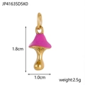 Dettaglio macro del ciondolo a fungo in smalto rosa e acciaio inossidabile dorato 1,8cm - Oro + Rosa Chiaro