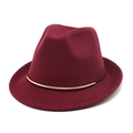 Detail of burgundy wool fedora hat featuring a stylish slim gold metal ring band decoration - M (56-58cm) / Burgundy