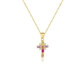 Elegante collana a croce in argento S925 dorato con pietre di zircone colorate su fondo bianco - Oro 18K