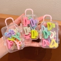 Mini Haarklammern in Macaron Farben in einer kreativen transparenten Kofferbox - D-Clip + Quadrat + Halbmond 30 Stk. Beutel
