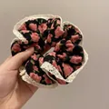 Coletero floral francés con rosas rosas, tela negra y bordes de encaje blanco - Negro Con Flores Rojas Rosas (722#)