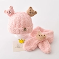 Rosa Plüsch-Winterset für Babys mit süßen Bärenohren und passendem Schal für Wärme - Mütze & Schal Set / Rosa
