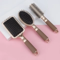 Set di 3 spazzole per capelli oro champagne con cuscinetti massaggianti e manici marroni - Set di 3 spazzole per capelli - Marrone/Oro Champagne