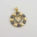 Pendentif croix coeur plaqué or avec zircons bleus sur fond gris clair - 02-Cœur Croix Ajouré