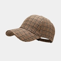 Close-up of classic brown houndstooth baseball cap featuring thick wool texture and stitching - M (56-58cm) / Color 1 (Brown Houndstooth)