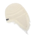 Dettaglio del cappello in maglia di peluche con paraorecchie ed etichetta nera kovivi - Bianco Sporco