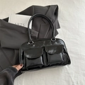 Borsa a mano retrò in ecopelle nera con doppie tasche frontali a patta da donna - Nero