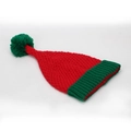 Bonnet de Noël tricoté rouge et vert avec un grand pompon vert sur fond blanc - Corps rouge avec bordure verte et pompon vert (G)