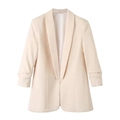 Detail van de geplooide manchet en beige stof van deze casual blazer voor dames - S / Tops / Khaki