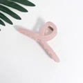 Pinza grande para el pelo de terciopelo rosa con acabado mate y resorte metálico - Rosa