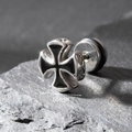 Orecchino a croce in acciaio inossidabile argento con smalto nero in stile vintage - Croce Nera (S177)