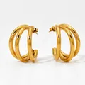 Boucles d'oreilles créoles plaquées or en acier inoxydable à triple rangée parallèle - Style Triple Anneau Or (KDE1770)