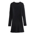 Schmal geschnittenes schwarzes Strickkleid mit Rundhalsausschnitt und langen Ärmeln - S / Schwarz
