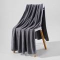 Serviette de bain épaisse en polaire corail gris anthracite avec motif gaufré - Serviette 34*74cm / Gris