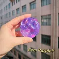 Juguete de descompresión Gem Purple con textura suave y degradado púrpura para el estrés - Bola Ruidosa Púrpura Amatista