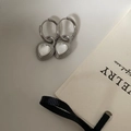 Pendientes de corazón en acero de titanio con piedra ojo de gato y acabado plata - Pendientes de Aro de Corazón Color Acero