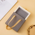 Elegante portagioie a cassetto grigio con borsa coordinata e manici in seta dorata - Prodotto Finito Piegato / Grigio (Senza Logo)
