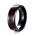 Anello uomo 8mm nero con fibra di carbonio rossa e intarsio di drago celtico - Rosso / US 6