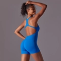 Detailansicht eines kobaltblauen Yoga-Bodysuits mit Rippstrick-Taille und Rückenausschnitt - S / Blau
