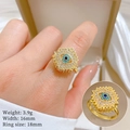 Detailansicht des goldenen Evil Eye Rings mit blauen Zirkonen und Abmessungen - Einstellbar Offen / Rotierender Böser Blick Sonnenstrahl Stil (Q531) / Gold