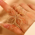 Gouden opengewerkte bloemring met een meerlaags vintage bloemmotief voor vrouwen - Holle bloem open ring (1947) / Goud (04kc Goud 1947)