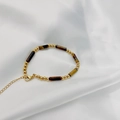 Detail of beaded vintage natural stone bracelet with gold beads and lobster clasp - 17+5cm / Tiger Eye-Gold