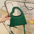 Sac à main vert foncé à motif crocodile avec une poignée créative en forme de cœur - Vert Foncé