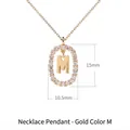 Ciondolo lettera M in argento 925 placcato oro 18K con zircone bianco su collana - Stile ciondolo lettera M ovale con pavé di zirconi / Argento 925 / 50cm (40+5+5cm) / Oro