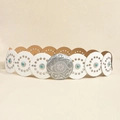 Ceinture large en cuir blanc avec clous turquoise et boucle florale argentée vintage - Argent Blanc