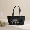 Schwarze gewebte Schultertasche mit Hohlmuster für den Strandurlaub im minimalistischen Stil - Schwarz