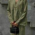 Ensemble vert deux pièces pour femme avec haut à manches longues col en V et pantalon - S / Vert Militaire