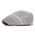 Retro black and white checkered flat cap for women with a vintage houndstooth pattern - Beige Gingham