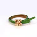 Ceinture fine pour femme en cuir vert herbe avec boucle dorée en forme de rose 3D - Vert Herbe