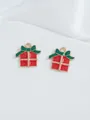 Gedetailleerde weergave van rood geëmailleerde kerstcadeau hanger met groene strik voor DIY sieraden - Kerstcadeaudoos (Stijl 15)