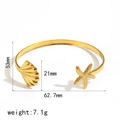 18k goud vergulde roestvrijstalen open armband met zeester en schelp decoratieve elementen - Zeester en Schelp Combinatie Stijl (TB7155)