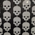 Λευκή κουρτίνα διακόσμησης Halloween με σκελετούς από PVC για πάρτι και τοίχους - Λευκή Ζώνη Νεκροκεφαλή Αγκράφα