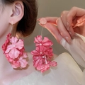 Pendientes largos de flores de tela rosa con centro de perla y pasadores de plata fina - Pétalo de Degradado Rosa (42#)
