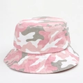 Detailaufnahme des rosa Camouflage-Anglerhuts mit verstärkten Nähten und atmungsaktiver Baumwolle - Einheitsgröße (58cm) / Rosa Camouflage