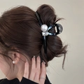 Elegante pinza per capelli nera grande con una grande perla bianca e decorazione in strass - Stile Nero Con Perla Bianca (HH5272)