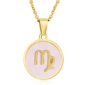 Détail macro du collier Vierge en acier doré 18K avec pendentif en nacre rose - Vierge / Nacre Rose